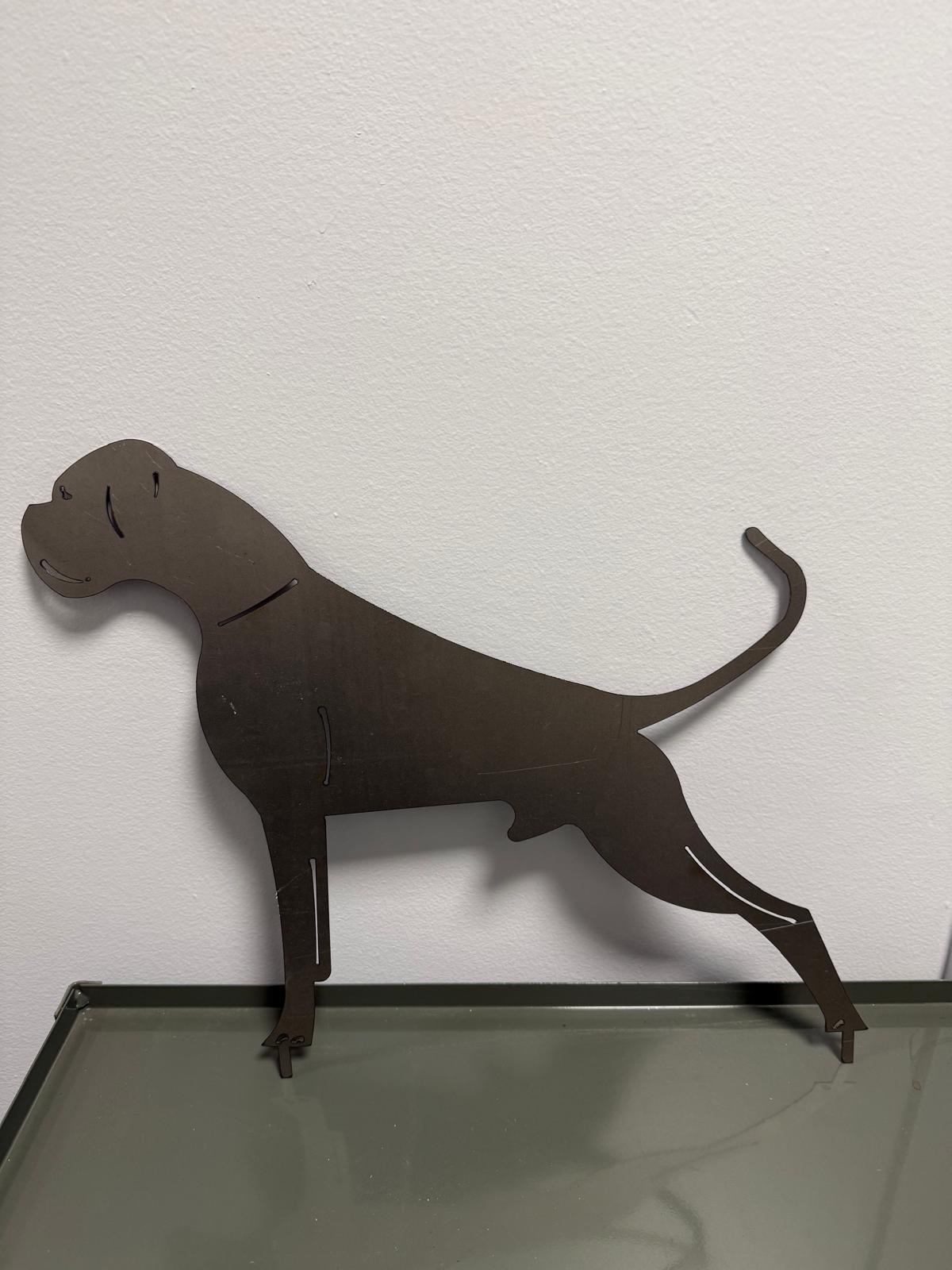 Chien silhouette découpé laser acier brut